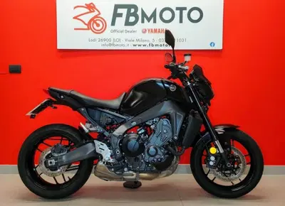 Yamaha MT-09 (2021 - 23) usata