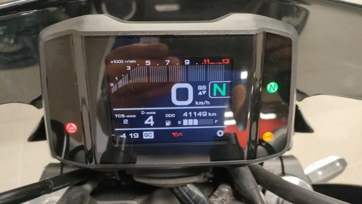 Yamaha MT-09 (2021 - 23) (5)