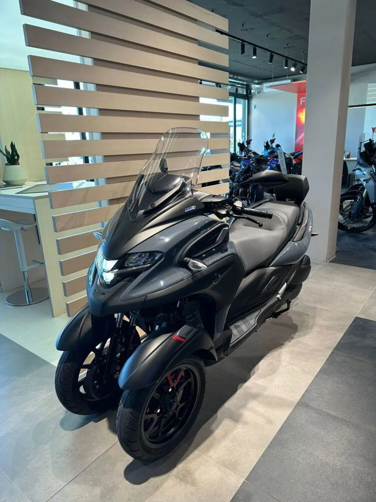 Yamaha Tricity 300 (2021 - 24) (2)