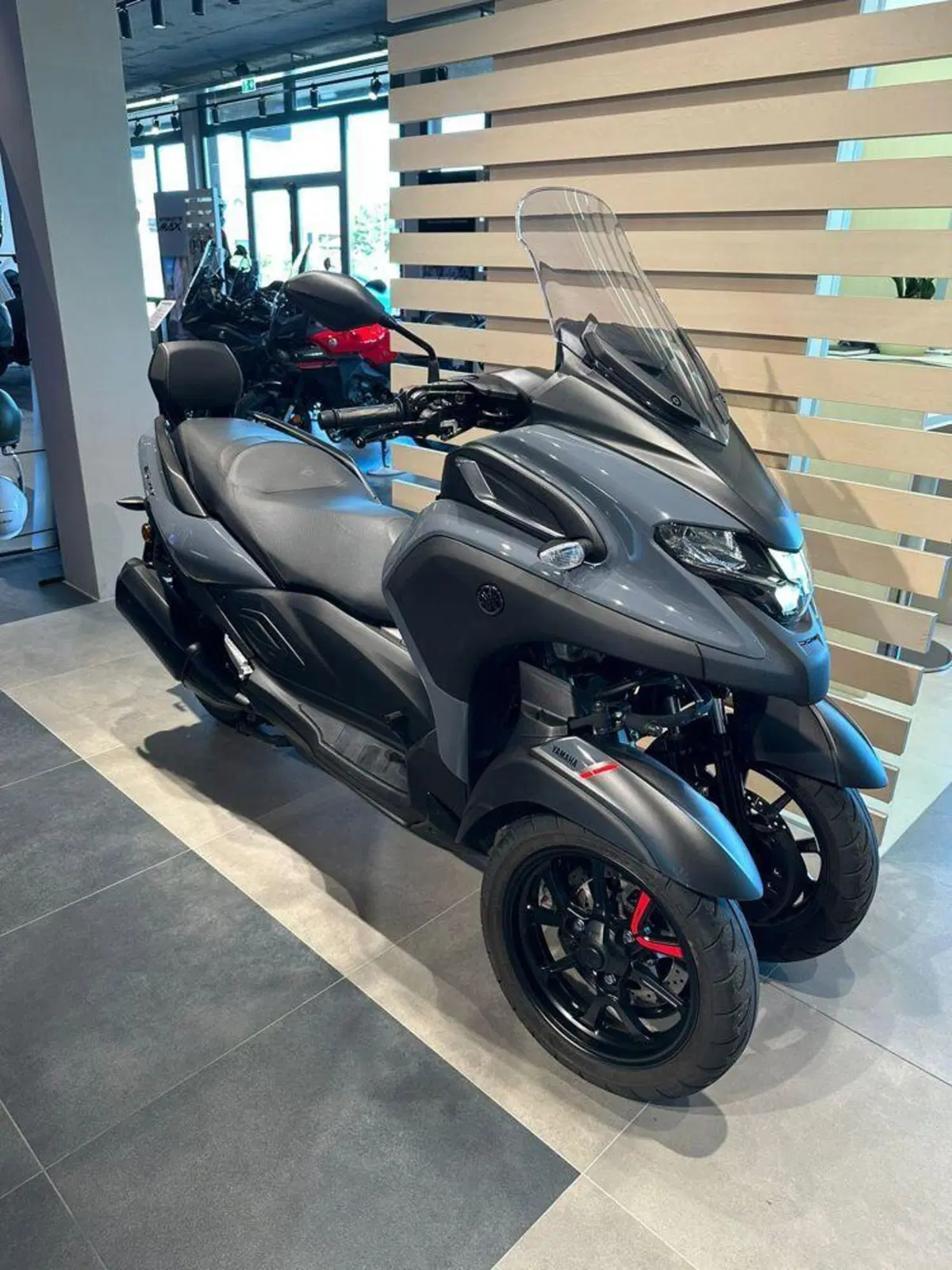 Yamaha Tricity 300 (2021 - 24) (5)