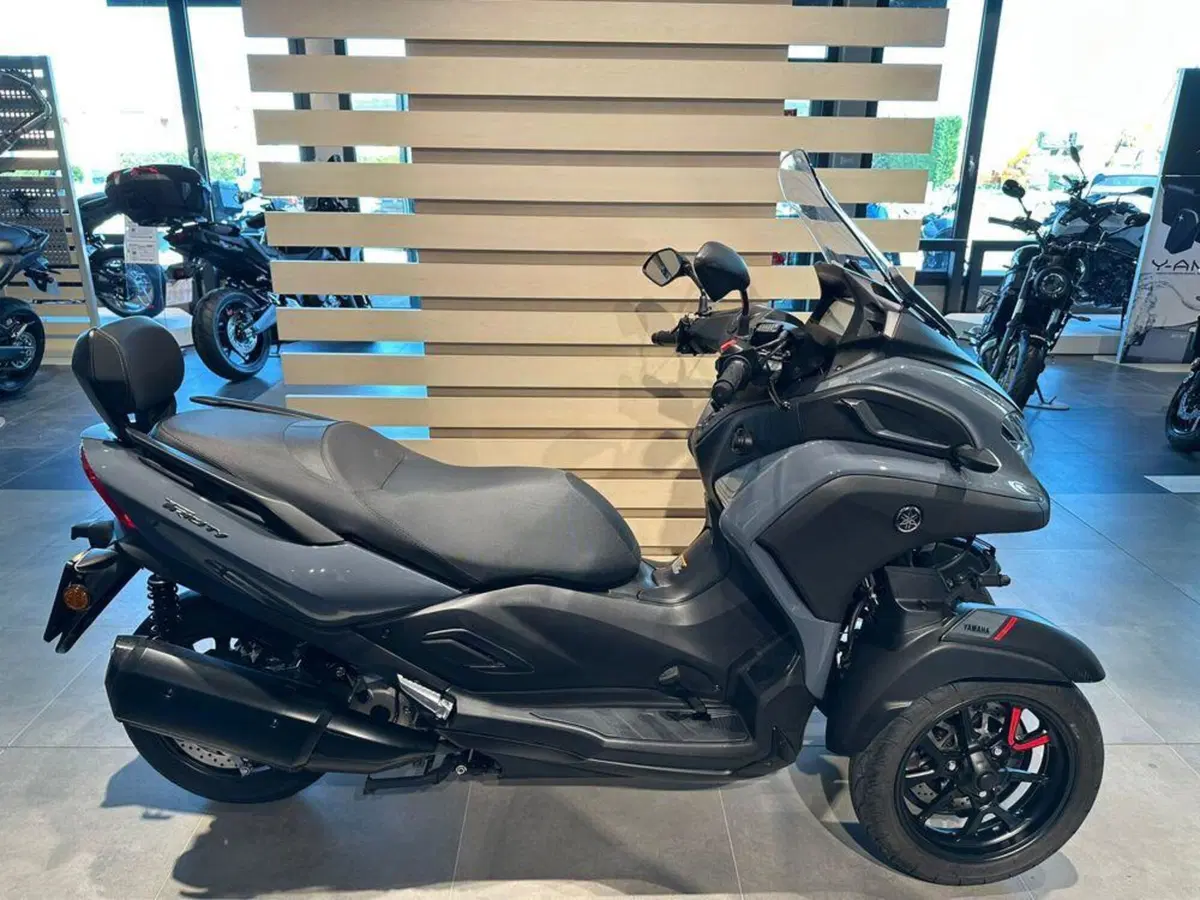 Yamaha Tricity 300 (2021 - 24) (3)