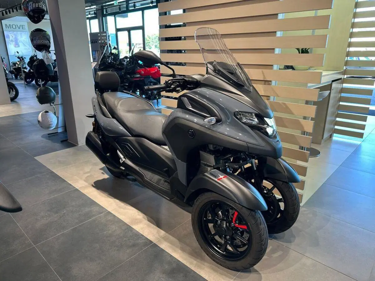 Yamaha Tricity 300 (2021 - 24) (6)