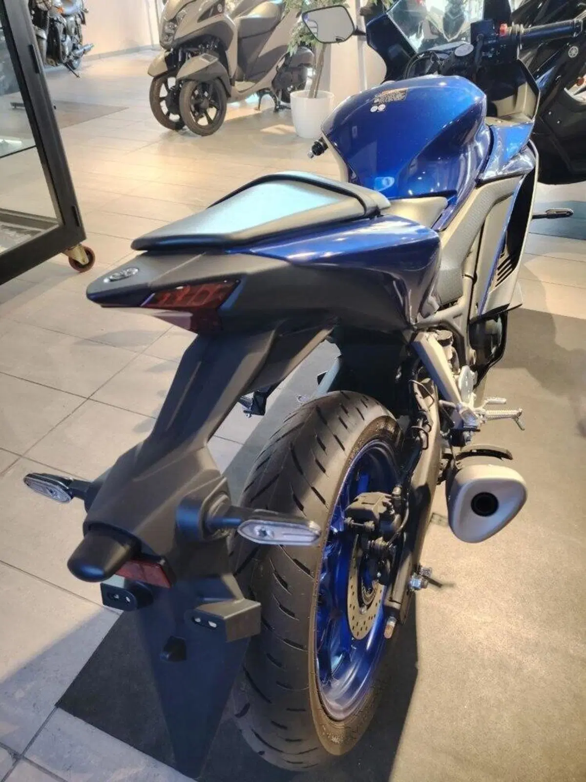 Yamaha YZF R3 (2021 - 24) (4)