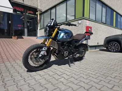 Moto Morini SEIEMMEZZO SCR (2022 - 26) usata