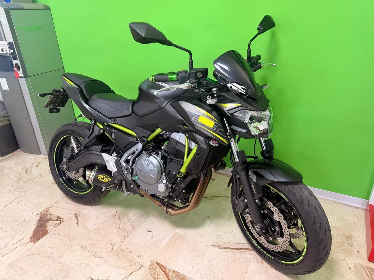 Kawasaki Z 650 (2017 - 19) (2)