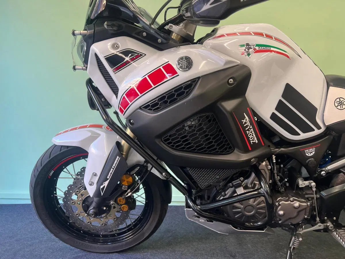 Yamaha XT1200Z Super Ténéré ABS (2010 - 15) (12)