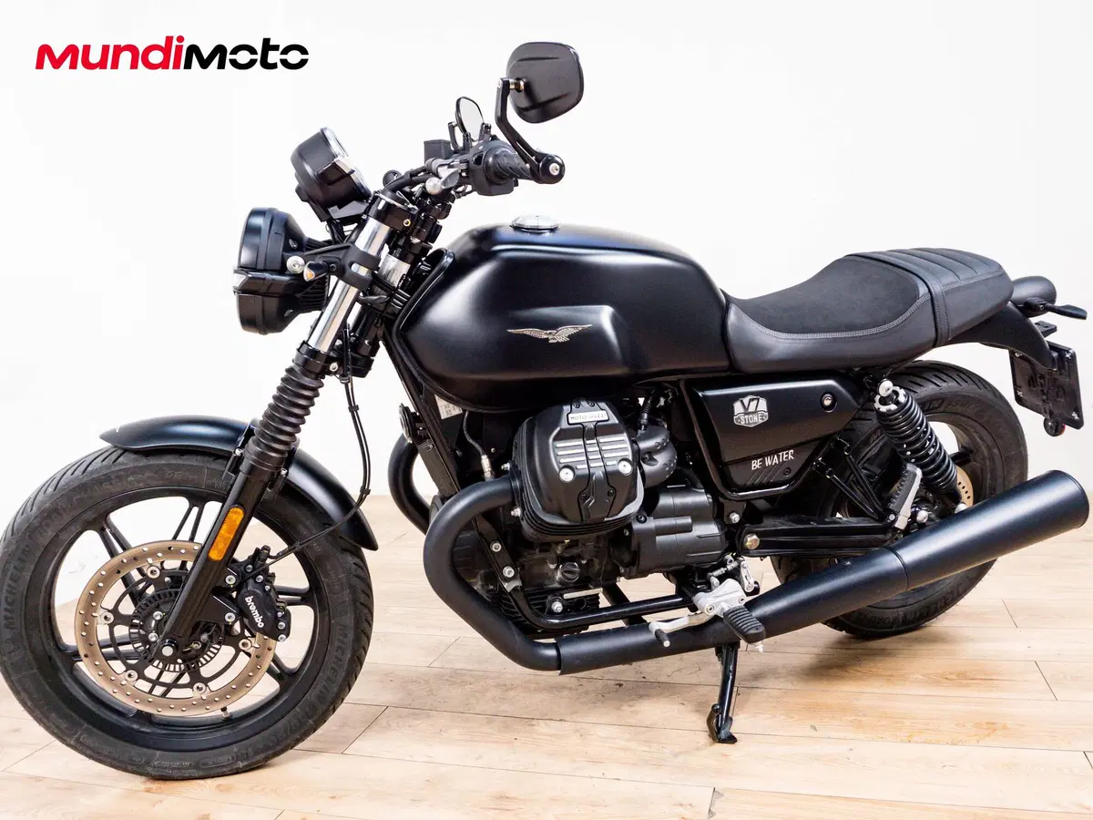 Moto Guzzi V7 850 Stone Special Abs (2021) (8)