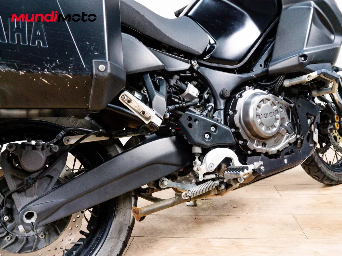 Yamaha XT1200Z Super Ténéré First Edition (2010 - 11) (4)