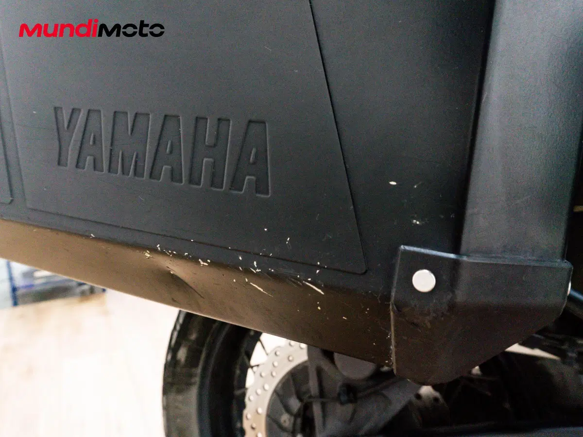 Yamaha XT1200Z Super Ténéré First Edition (2010 - 11) (18)