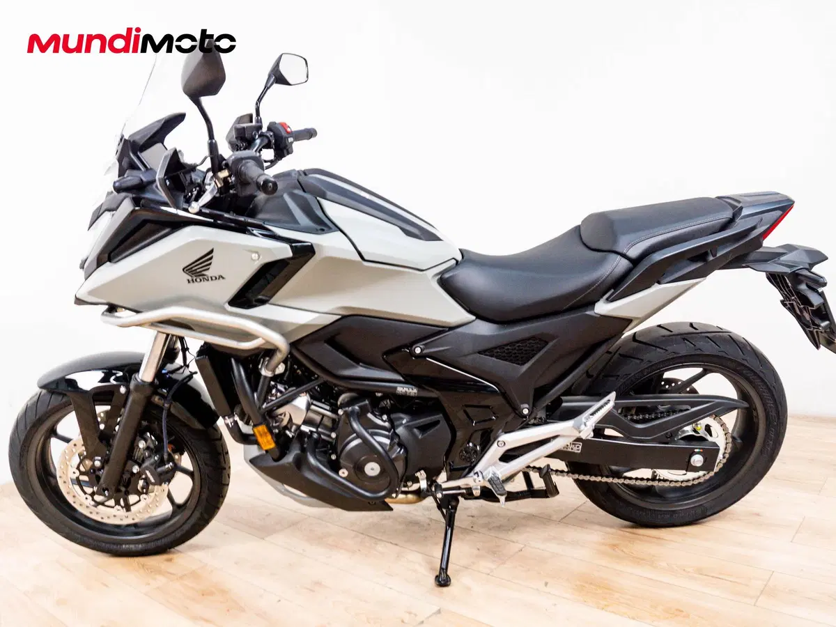 Honda NC 750 X (2025 - 26) (6)