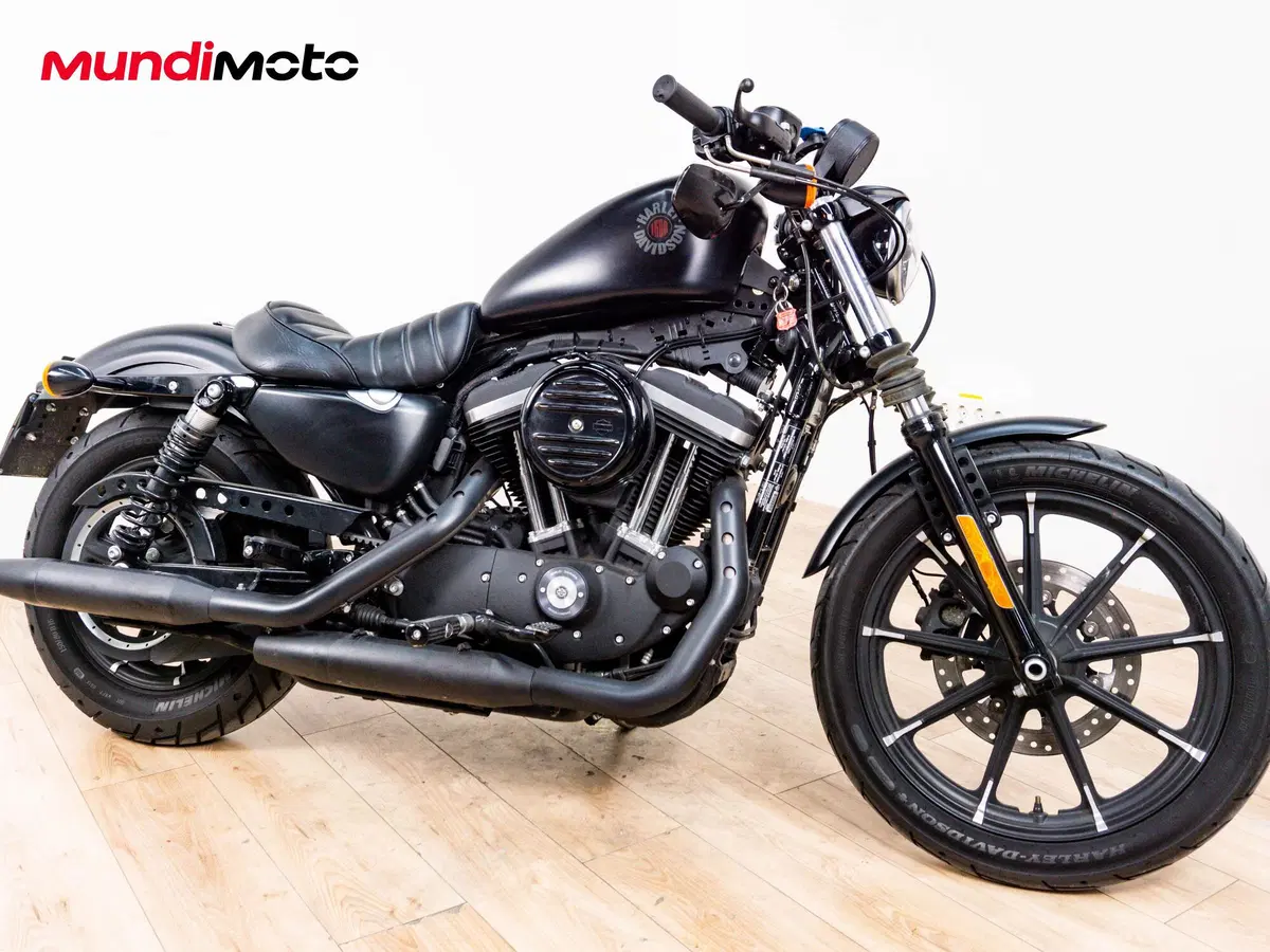 Harley-Davidson 883 Iron (2009 - 11) - XL 883N (2)