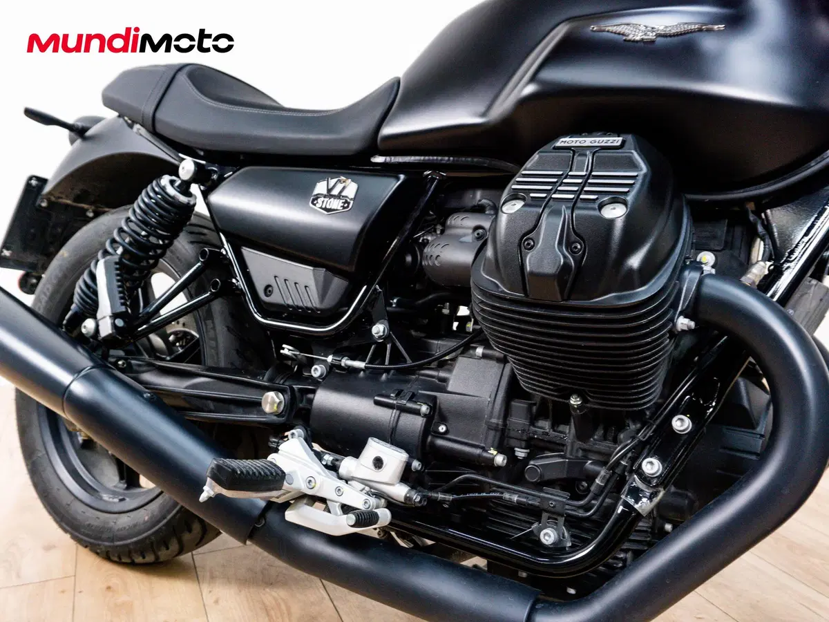 Moto Guzzi V7 850 Stone Special Abs (2021) (5)