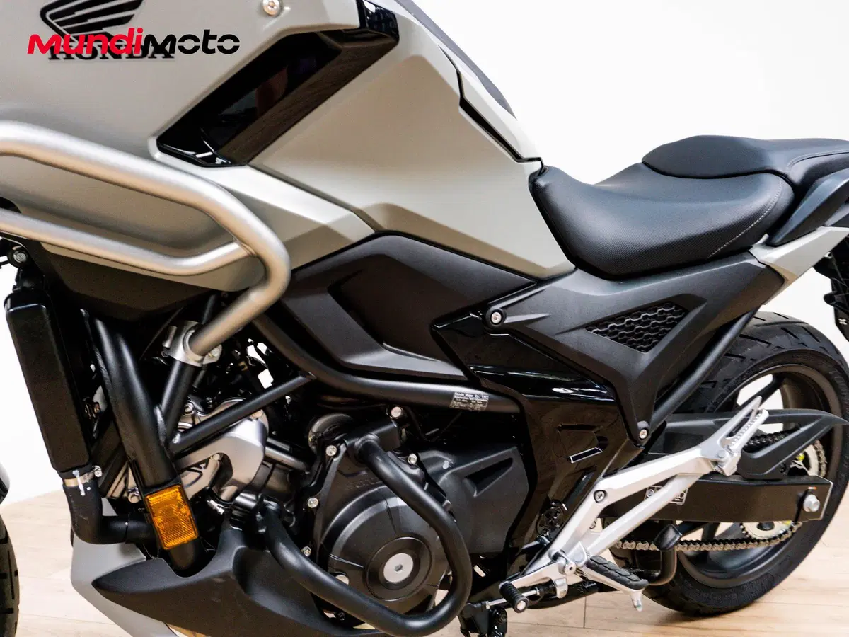 Honda NC 750 X (2025 - 26) (9)
