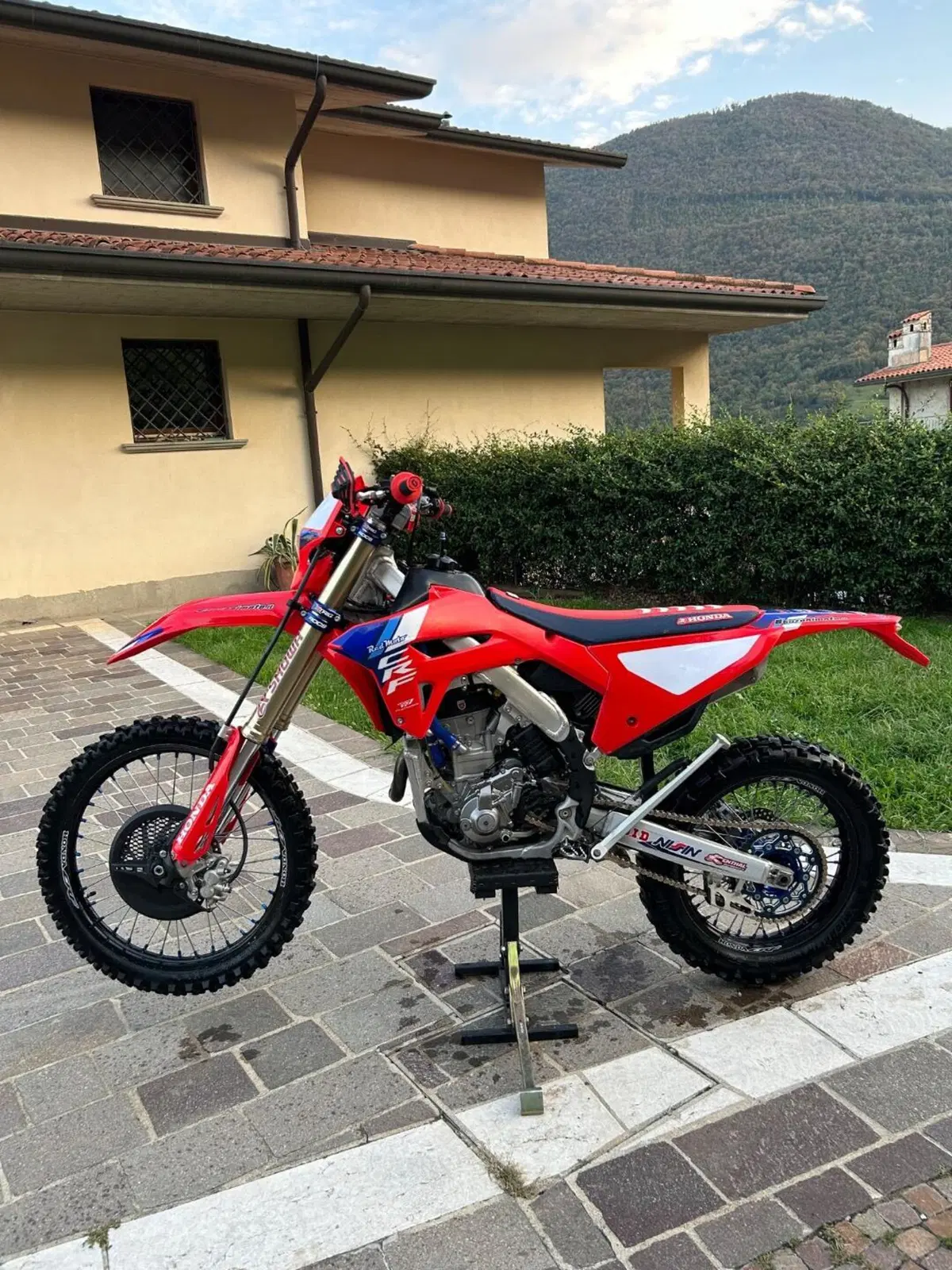 Honda CRF 250RX Enduro Special (2024) (2)