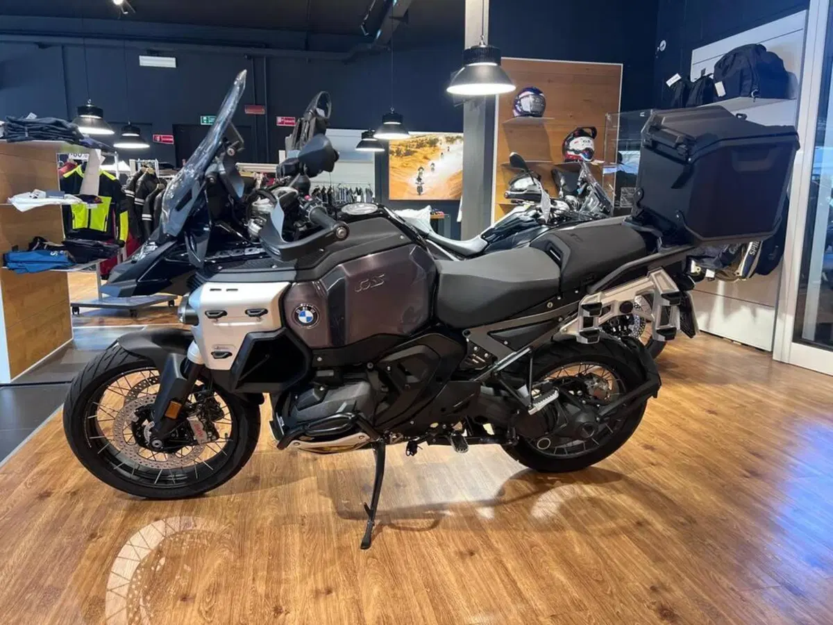 Bmw R 1300 GS Adventure Triple Black (2025 - 26) (4)