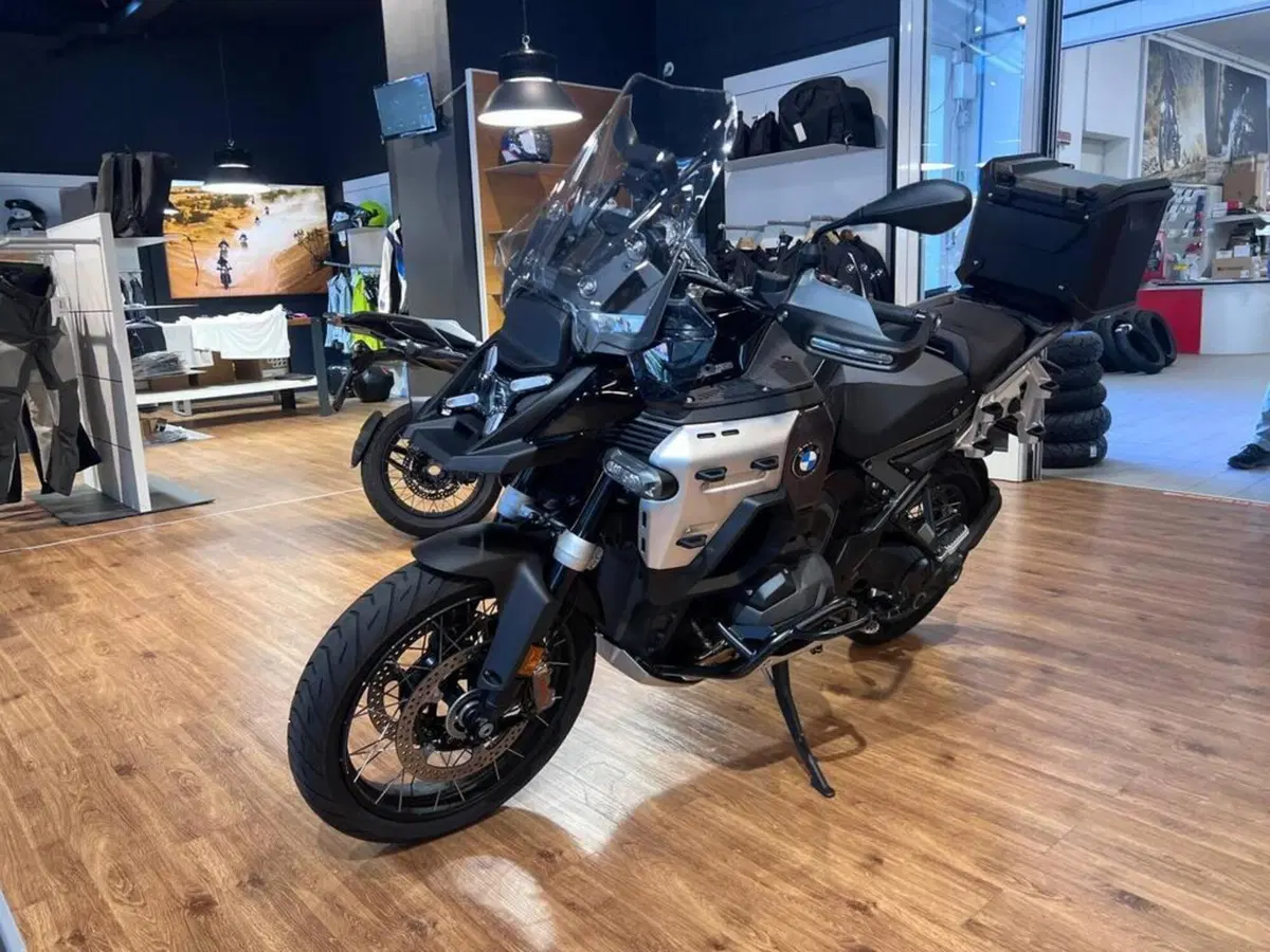 Bmw R 1300 GS Adventure Triple Black (2025 - 26) (3)