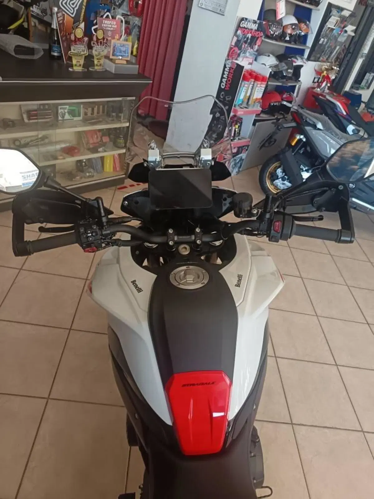 Benelli TRK 902 Stradale (2026) (2)