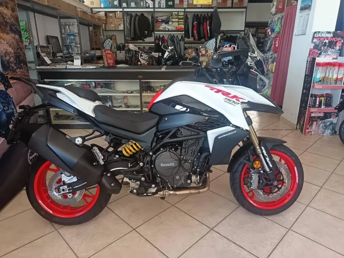 Benelli TRK 902 Stradale (2026) (4)