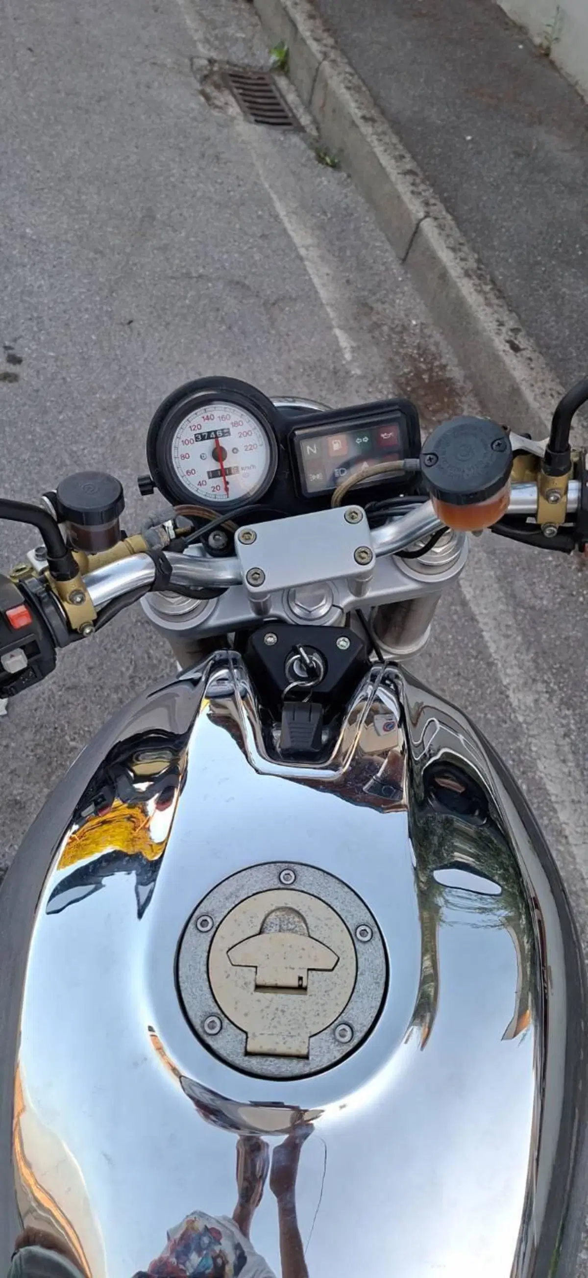 Ducati Monster 900 Cromo I.E. (1999 - 02) (5)