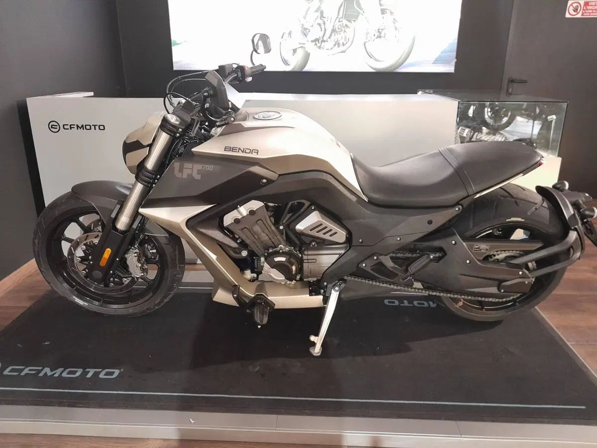 Benda Motorcycles LFC 700 (2024 - 26) (8)
