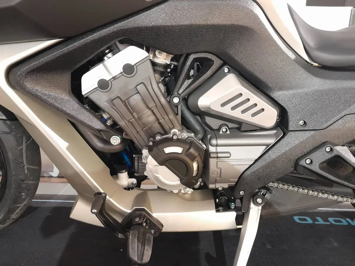 Benda Motorcycles LFC 700 (2024 - 26) (10)