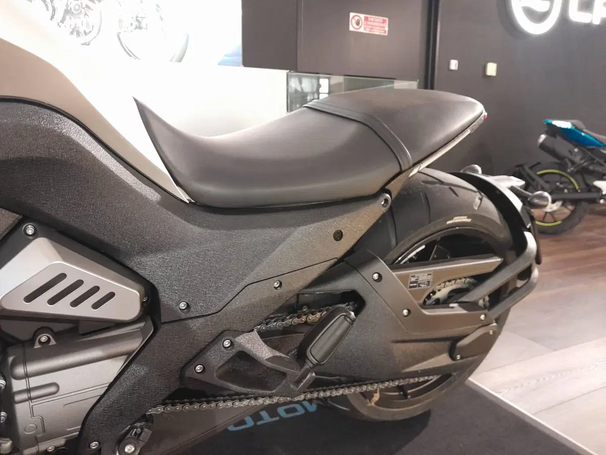 Benda Motorcycles LFC 700 (2024 - 26) (13)
