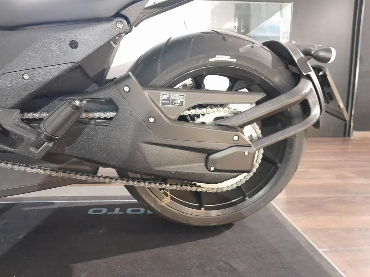 Benda Motorcycles LFC 700 (2024 - 26) (14)