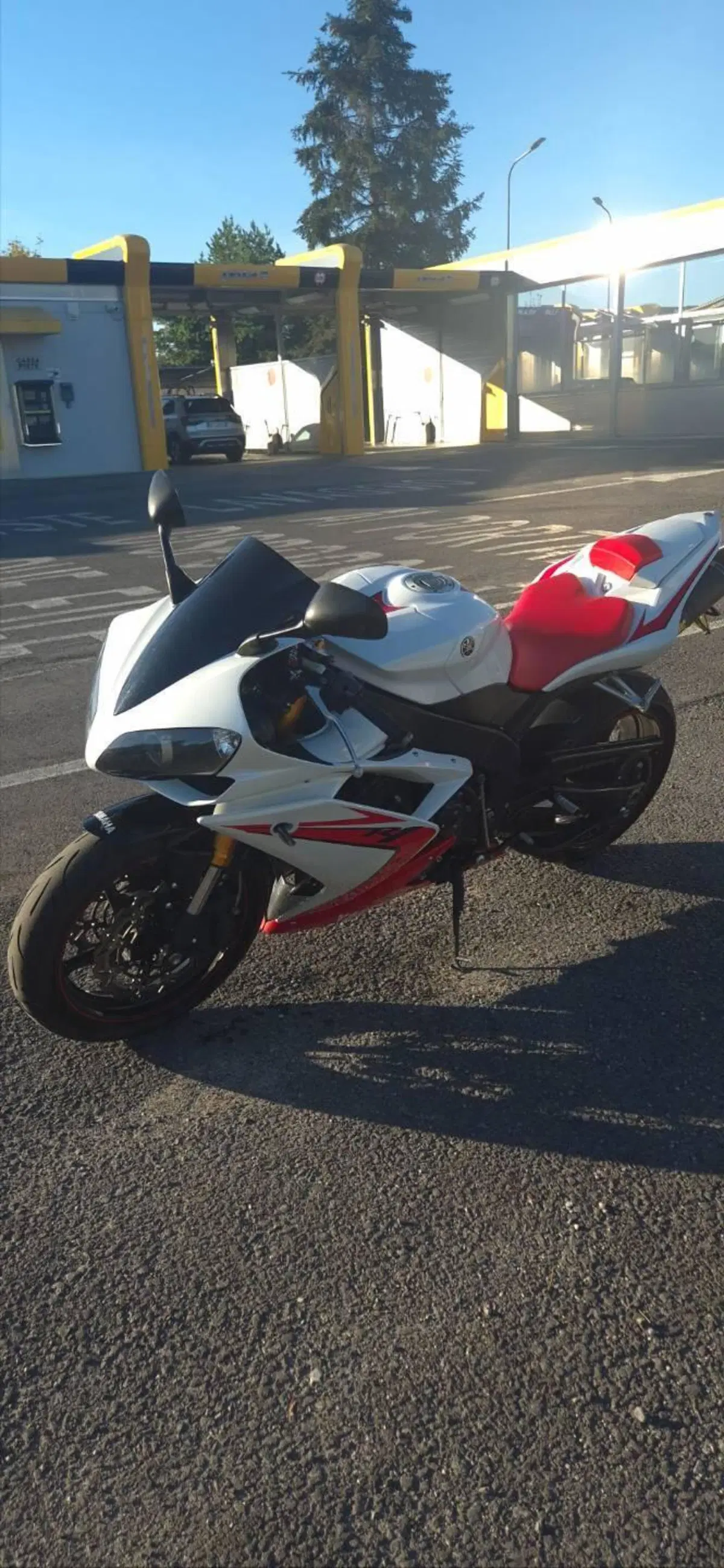 Yamaha YZF R1 (2007 - 08) (2)