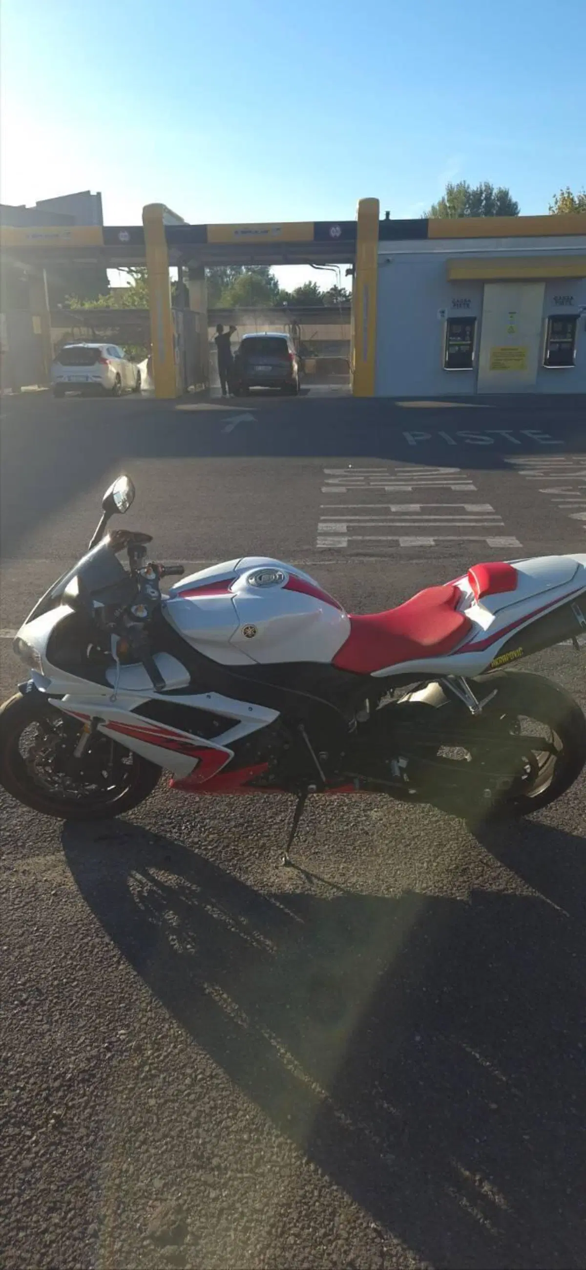 Yamaha YZF R1 (2007 - 08) (4)