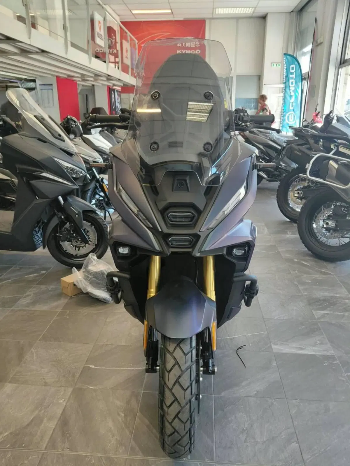 Voge SR450X (2026) (2)