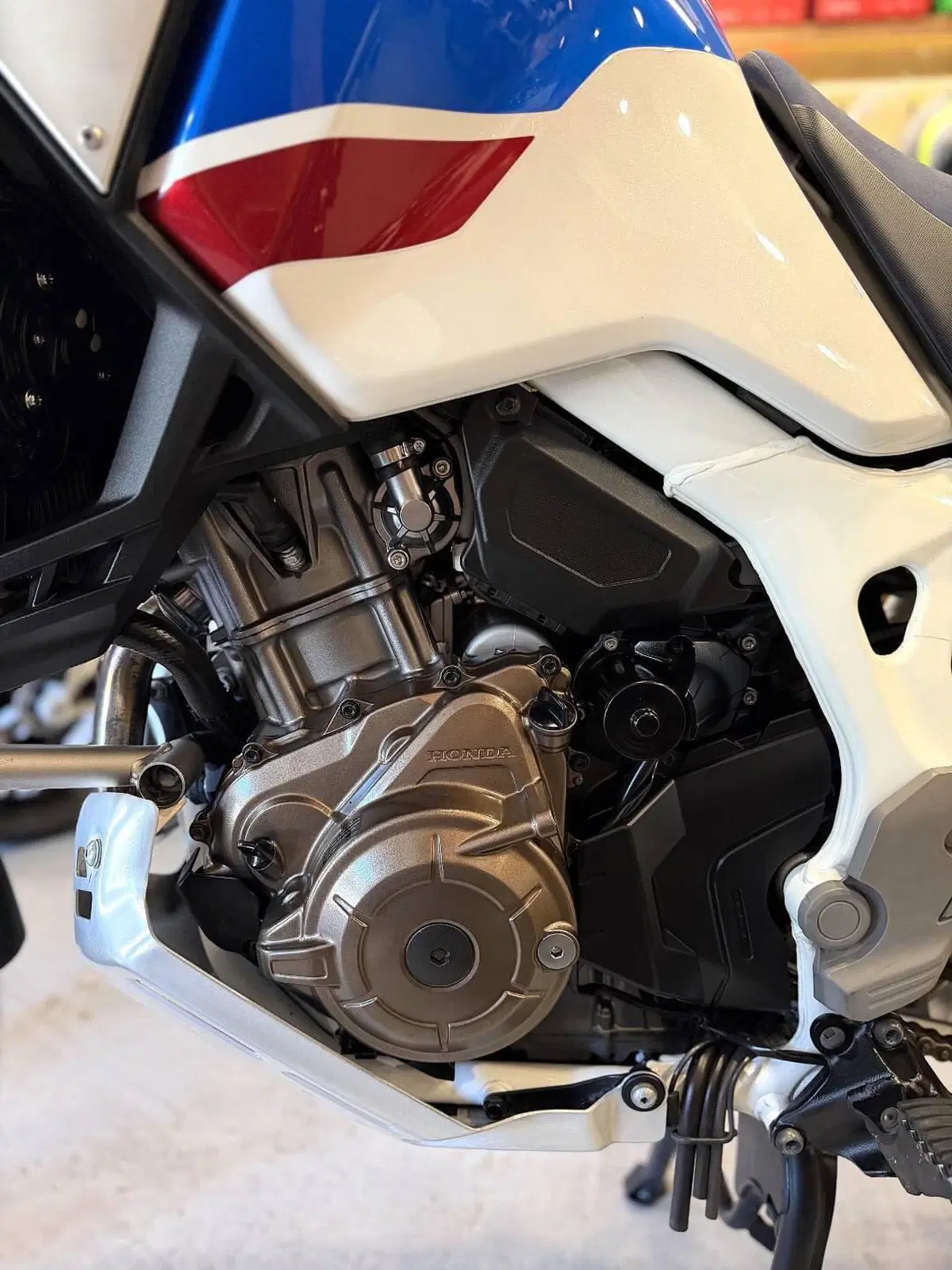 Honda Africa Twin CRF 1000L Adventure Sports DCT Travel Edition (2019) (10)