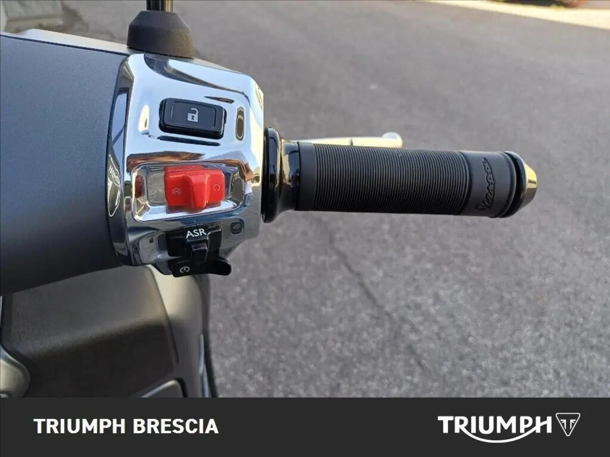 Vespa GTS 300 Super (2023 - 24) (9)