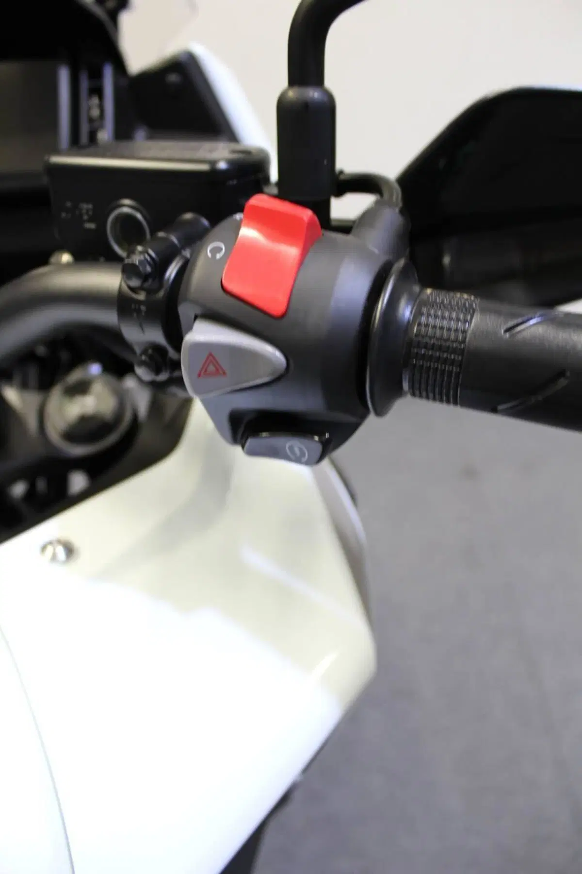 Honda NX500 (2024 - 25) (9)