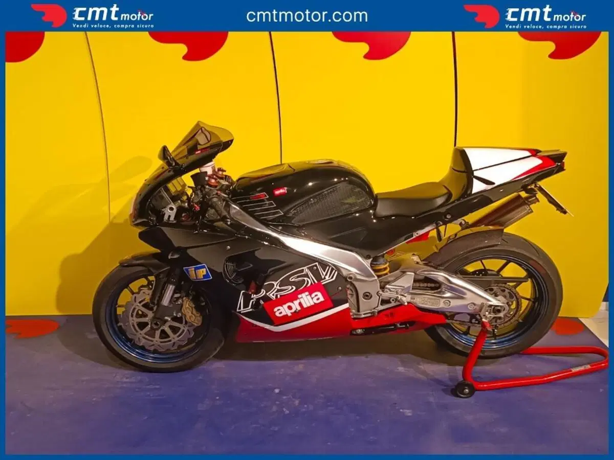Aprilia RSV 1000 (2000 - 01) (3)