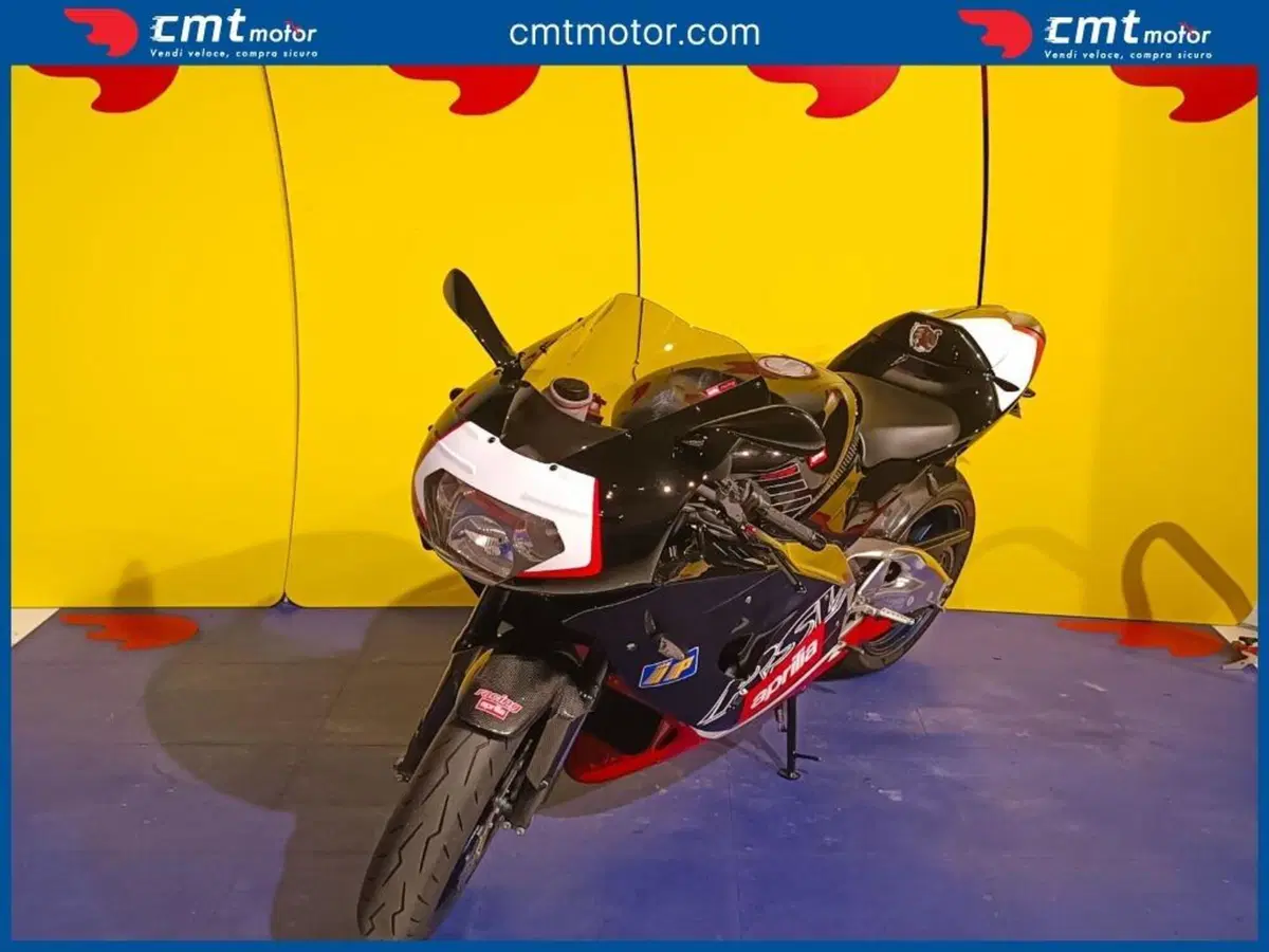 Aprilia RSV 1000 (2000 - 01) (4)