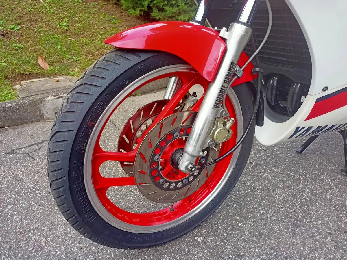 Yamaha RD 350 LC (9)