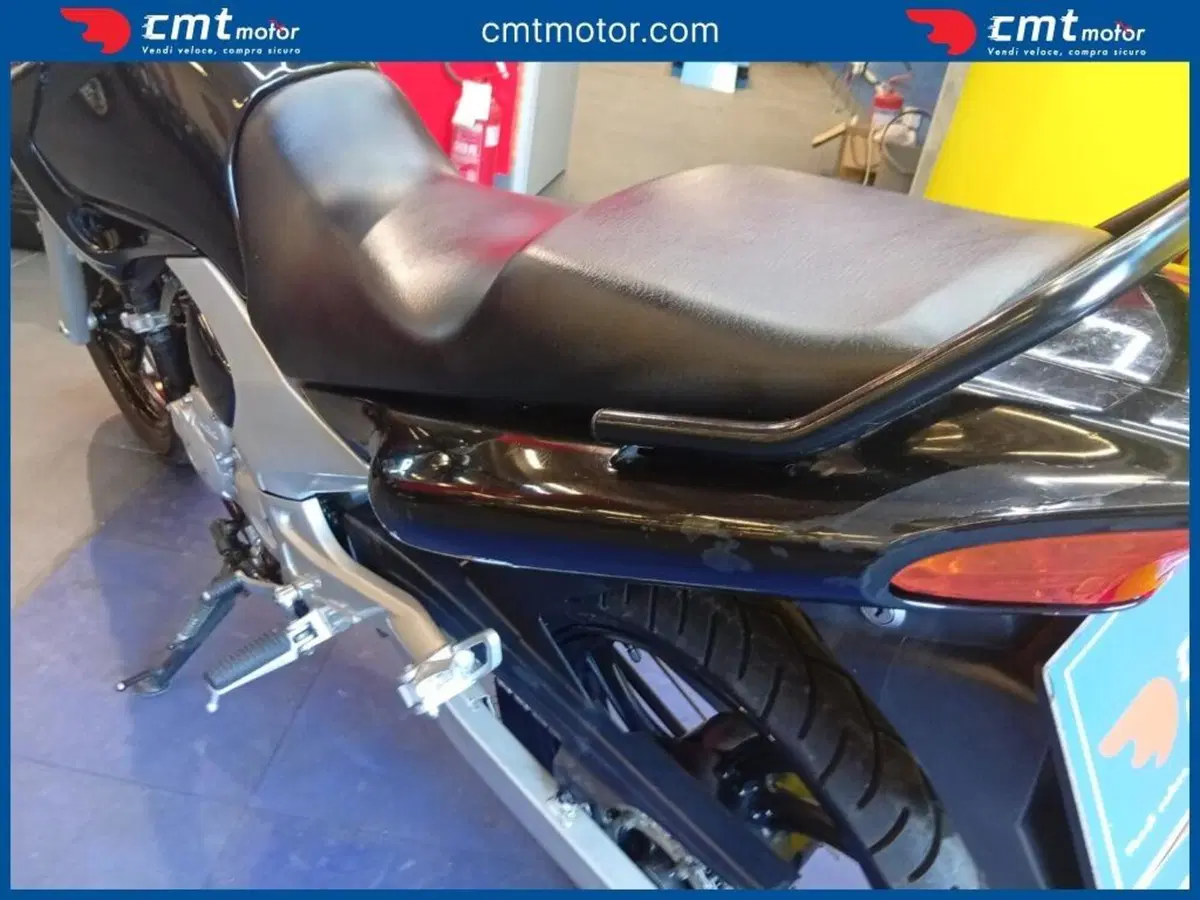 Yamaha YBR 250 (2006 - 13) (8)