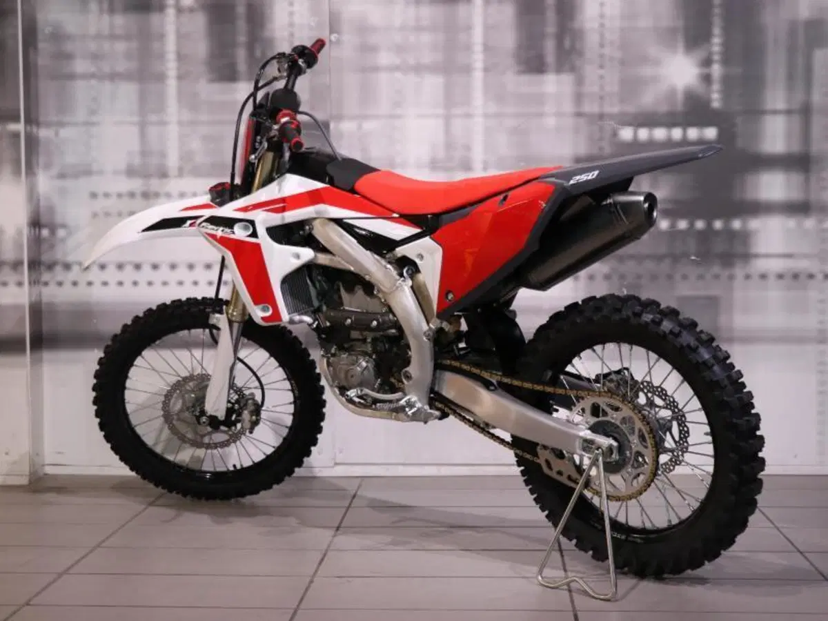 Fantic Motor XXF 250 Cross (2022) (2)