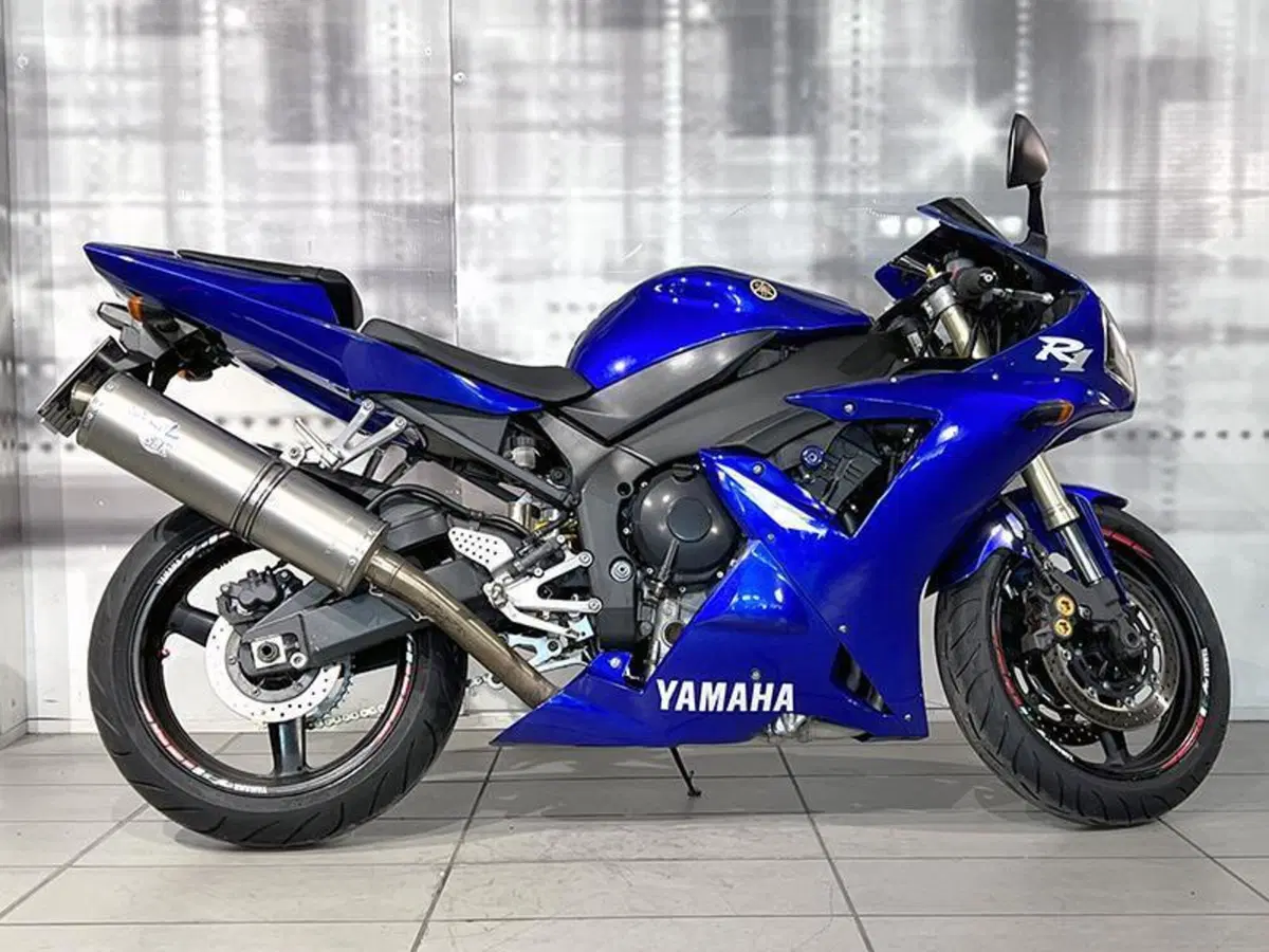 Yamaha YZF R1 (2002 - 03) (7)