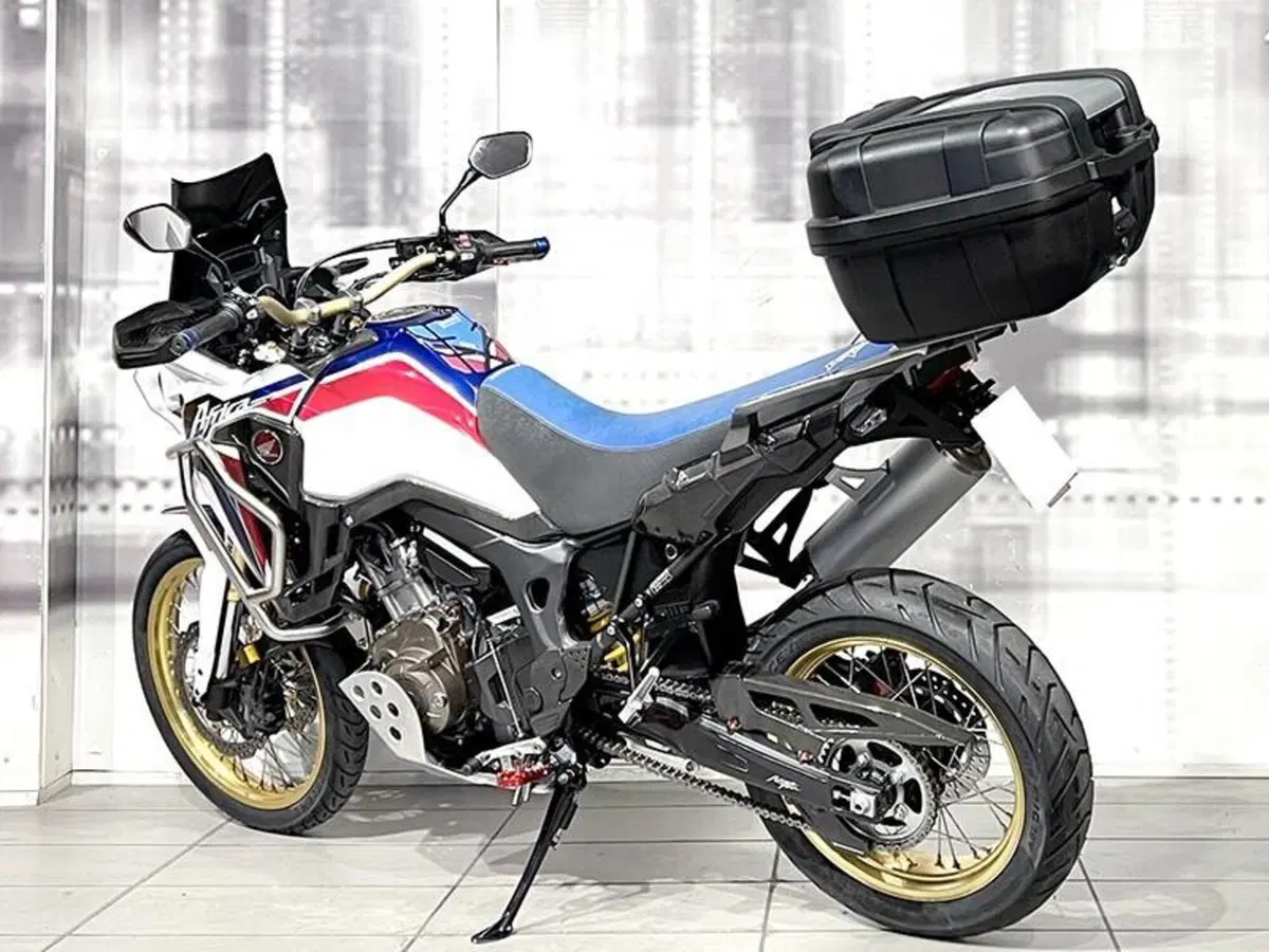 Honda Africa Twin CRF 1000L (2016 - 17) (2)