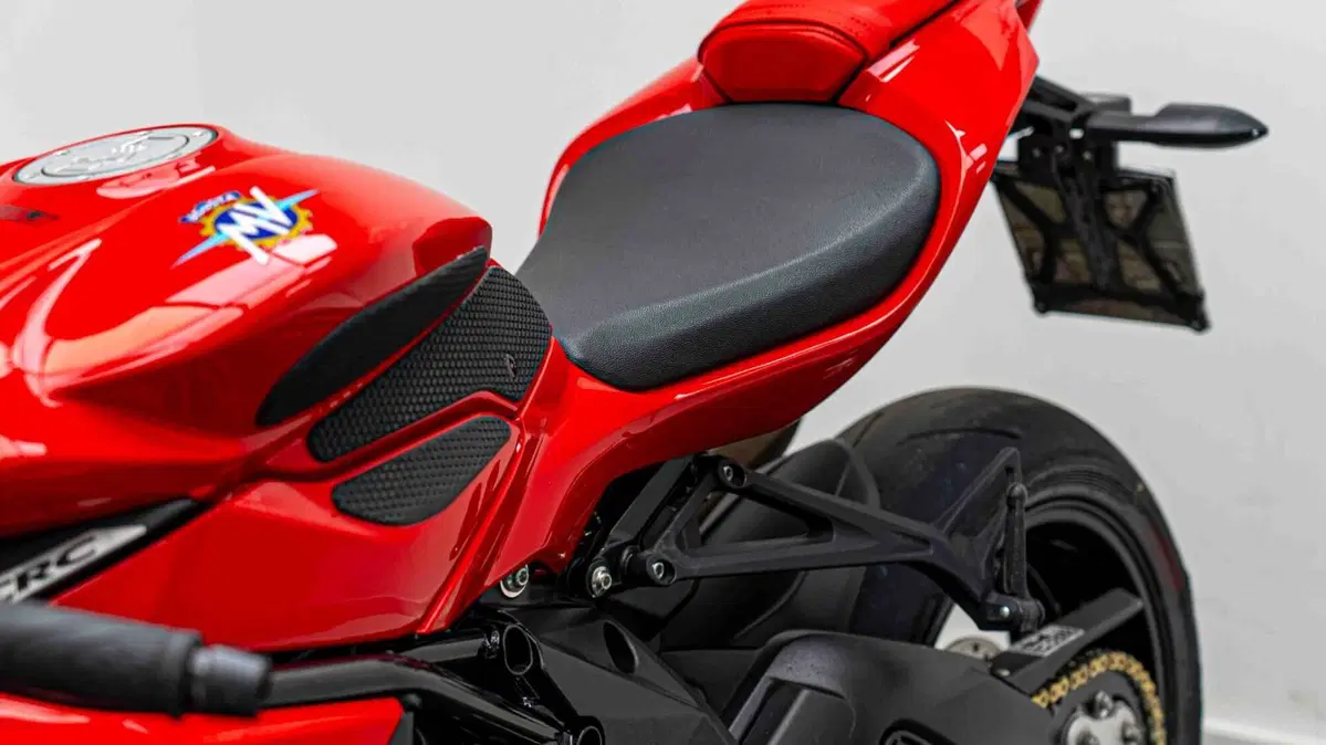 MV Agusta F3 800 Rosso (2021 - 23) (7)