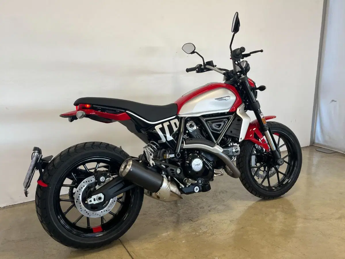 Ducati Scrambler 800 Icon (2025 - 26) (7)