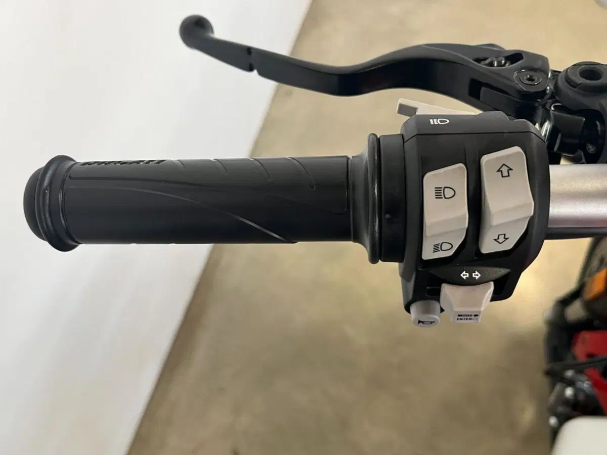 Ducati Scrambler 800 Icon (2025 - 26) (10)
