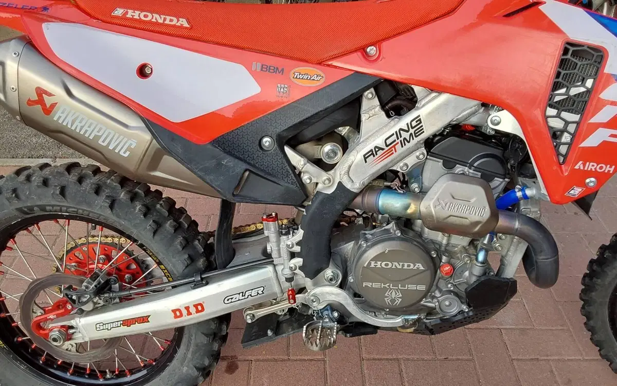 Honda CRF 300RX Enduro Special (2025) (2)