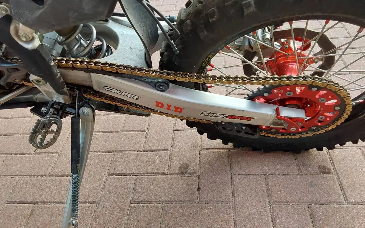 Honda CRF 300RX Enduro Special (2025) (6)