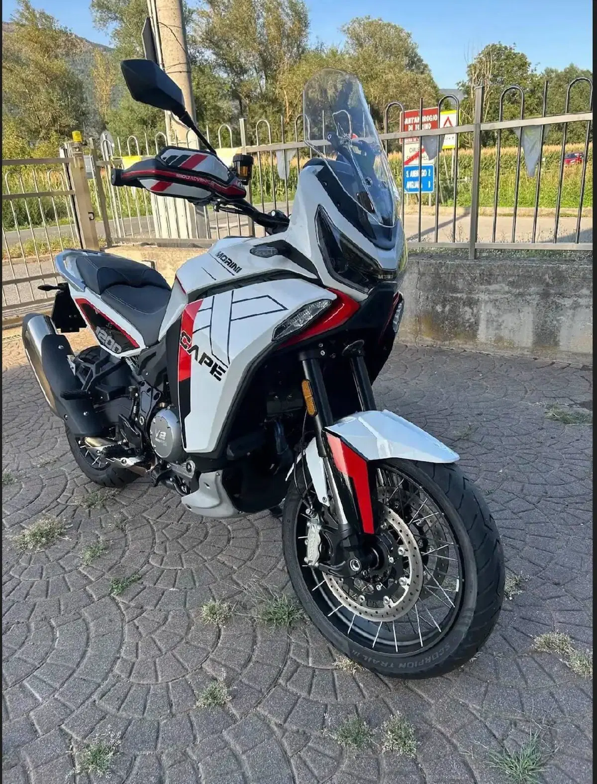 Moto Morini X-Cape 1200 (2026) (3)