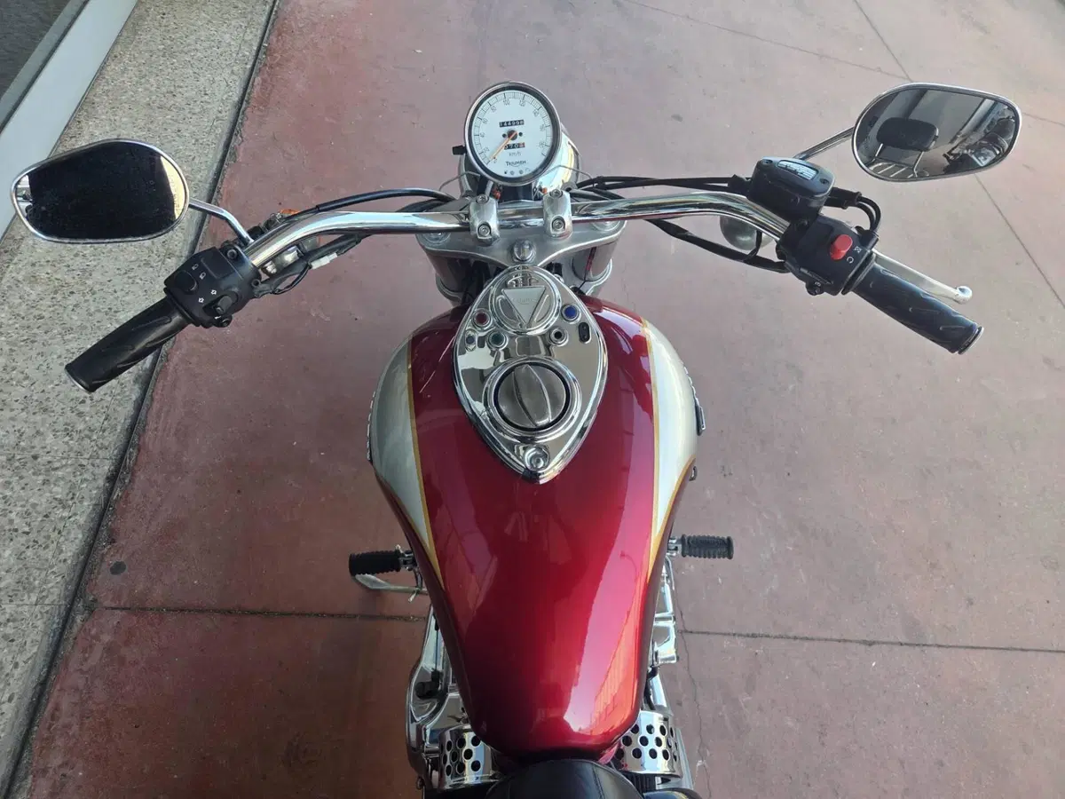 Triumph America (2008 - 10) (8)
