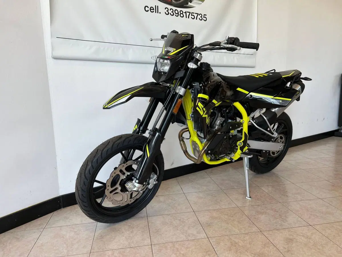 Swm SM 125 R (2025 - 26) (3)