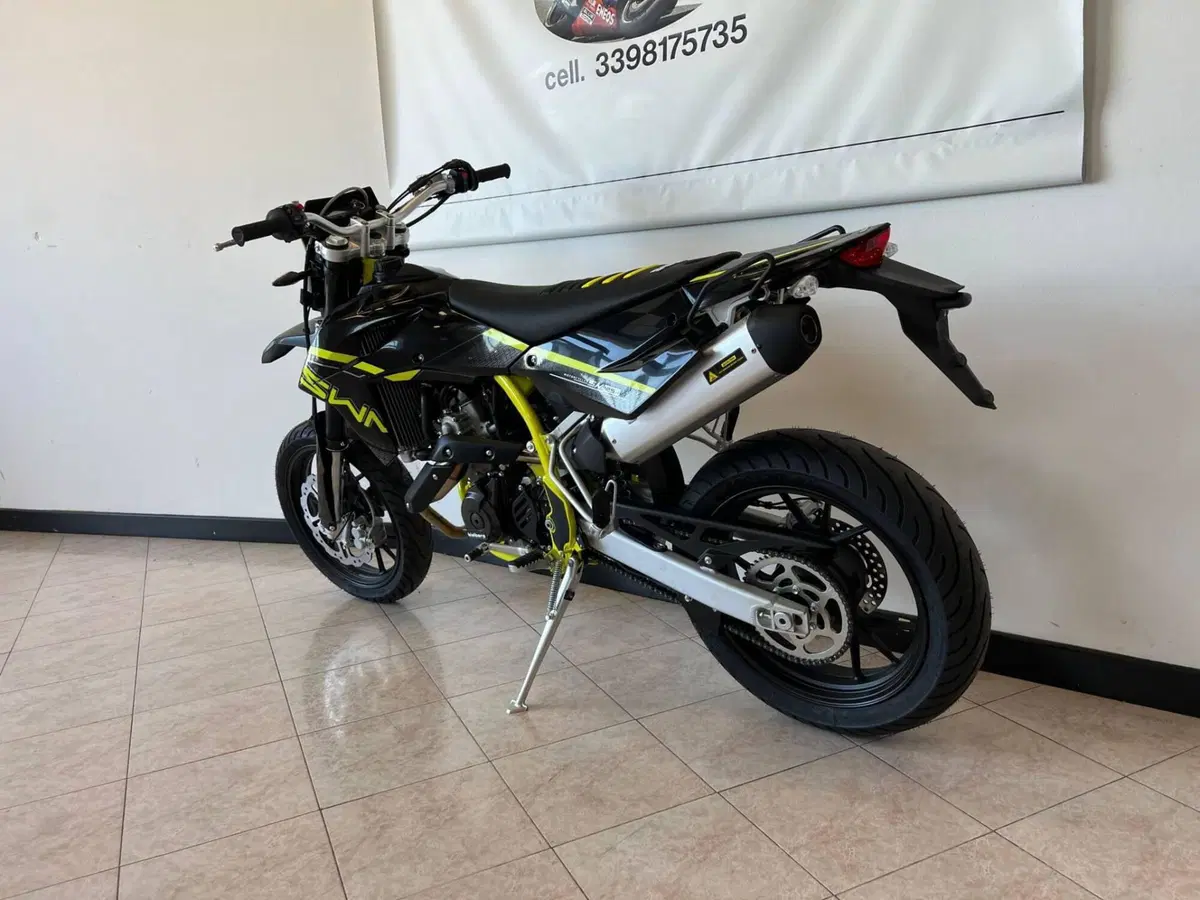 Swm SM 125 R (2025 - 26) (4)