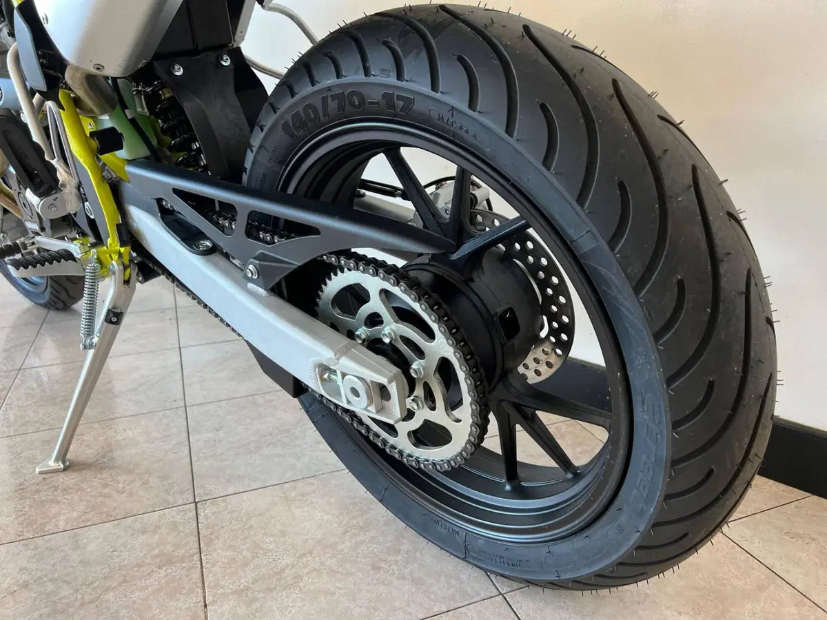 Swm SM 125 R (2025 - 26) (6)